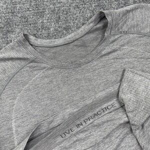 Lululemon Metal Vent Tech Shirt XL Gray Short Sleeve Excellent Men's
